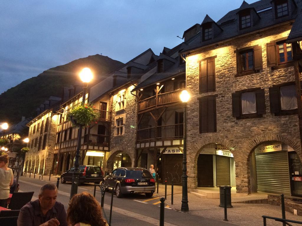 Gites Au Chant Des Marmites Saint-Lary-Soulan Exterior foto